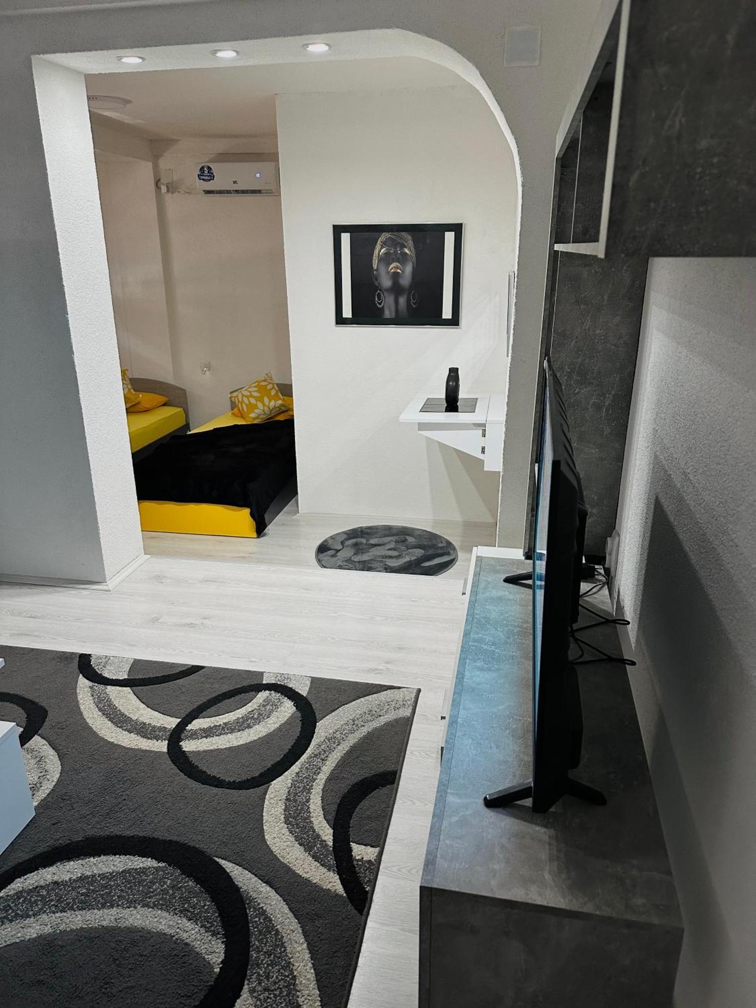 Anka Apartment Štip Buitenkant foto